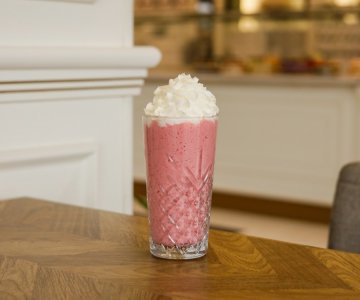 Çilekli Milkshake